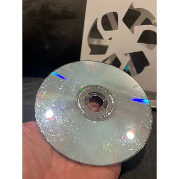 New Super Mario Bros. Wii (Nintendo Wii, 2009) - Disc Only-minor scratches - Picture 2 of 2